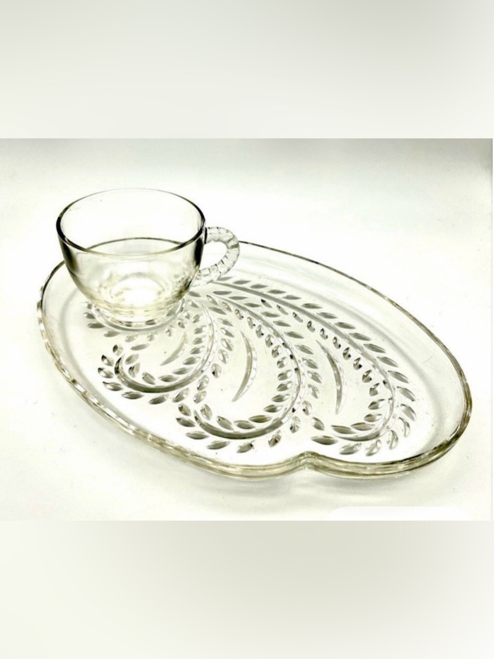 Federal Glass “Homested” Snack Set of 4 Clear Cups and Plates